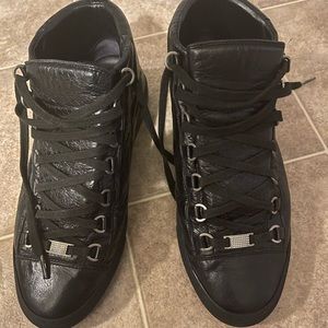 Balenciaga “arena high”